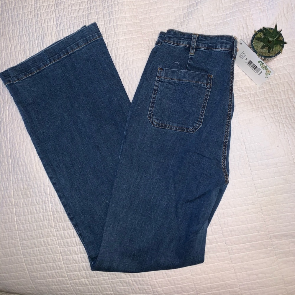 Chelsea & Violet Flare Jean